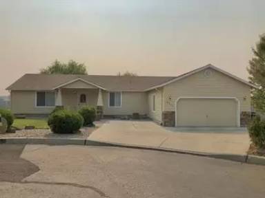 Main picture of 2131 NW Canyon Ct
