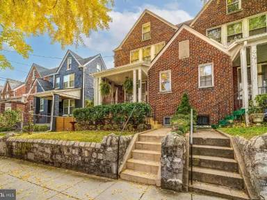 Main picture of 524 Quintana Pl NW