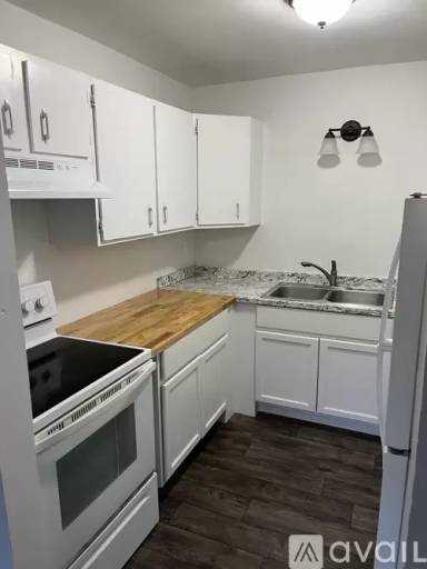 Main picture of 826 Circle Dr