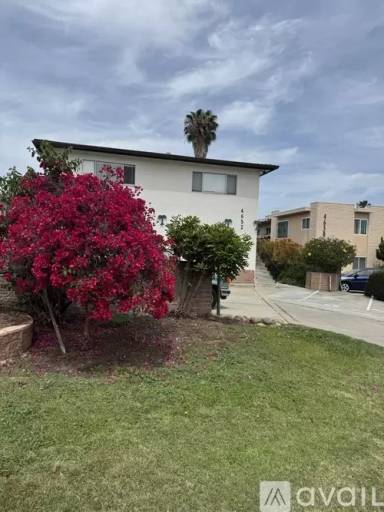 Main picture of 4652 E Mountain View Dr