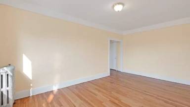 Main picture of 9 Woodland St