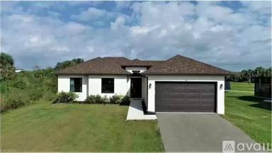 Main picture of 585 41st Ave NW