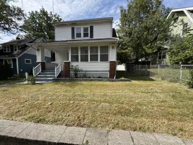Main picture of 1074 Lexington Ave