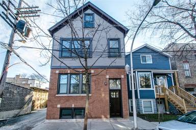Main picture of 2761 W Saint Mary St