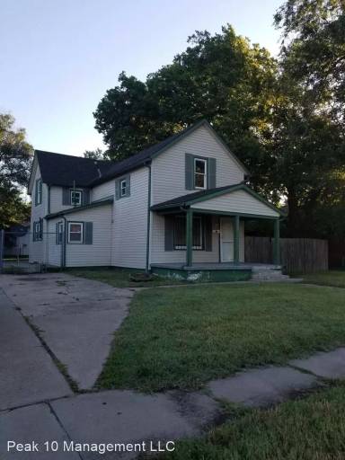 Main picture of 2000 E 10th St N