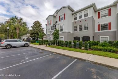 Main picture of Avanti Condos