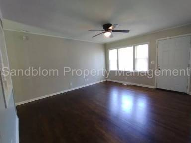Main picture of 7850 E King St