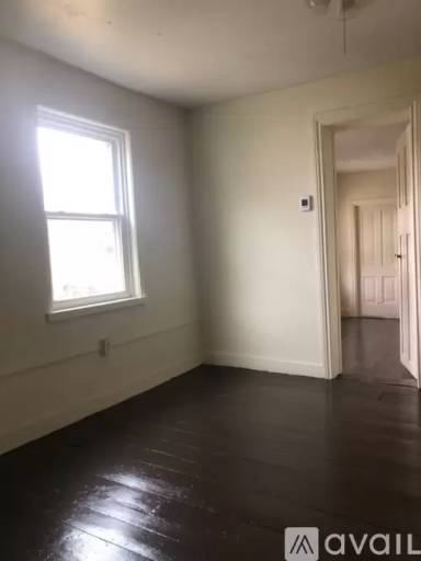 Main picture of 101 S Front St