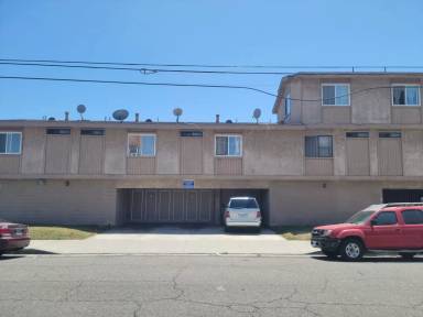 Main picture of 11603 Menlo Ave