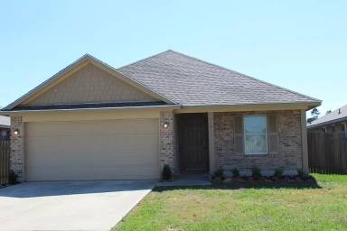 Main picture of 115 Piney Pathway