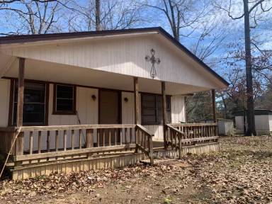 Main picture of 300 Brough Rd