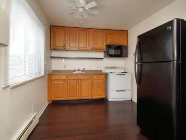 Main picture of 917-37 Highland Ave