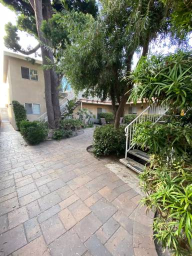 Main picture of 4534 Utah St