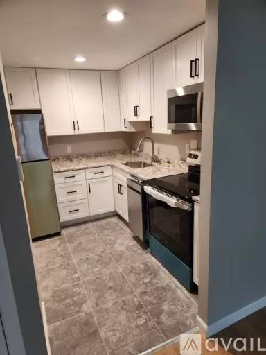 Main picture of 19 Maple St