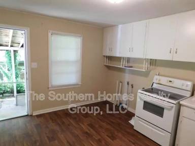 Main picture of 1704 Shady Dr