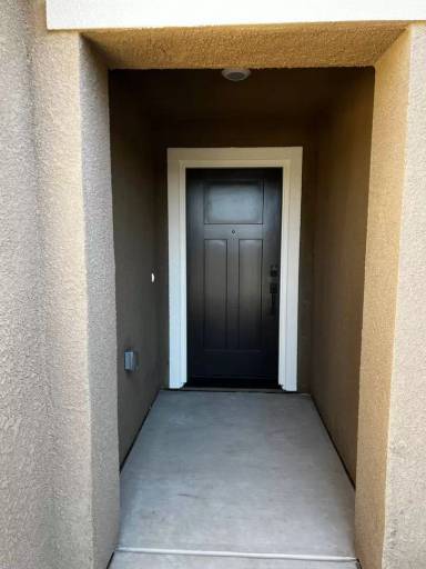 Main picture of 1016 E Cameron Ave
