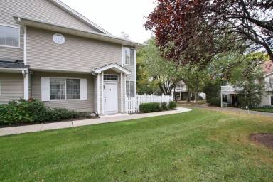Main picture of 43 Crestmont Rd