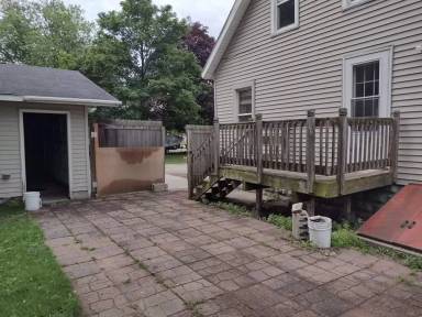 Main picture of 338 Hattie St