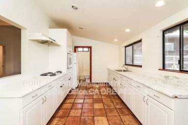 Main picture of 201 Meadowlark Ln