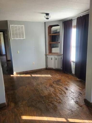 Main picture of 5917 N FM 56