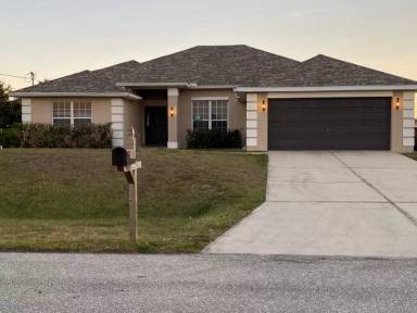 Main picture of 1006 NW 19th Ter