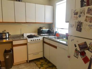Main picture of 14 Russell St