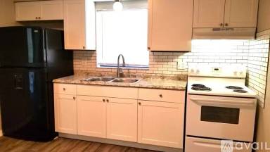 Main picture of 5865 Crestmont St