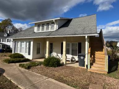 Main picture of 711 Kensington Ave