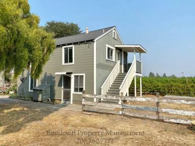 Main picture of 1812 Wood Rd