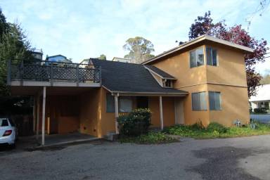 Main picture of 245 Spreckels Dr