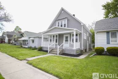 Main picture of 140 Walnut St