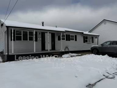 Main picture of 2 Garrett Dr