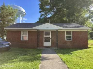 Main picture of 704 Beamon St