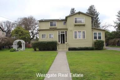 Main picture of 7 Howard St