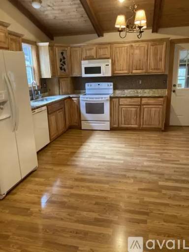 Main picture of 1019 Highland Trce