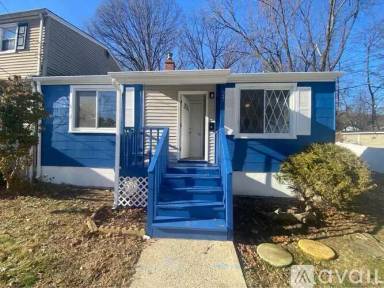 Main picture of 27 Van Wagoner Ave