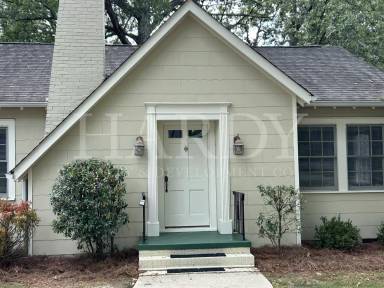 Main picture of 211 Dodd St NW