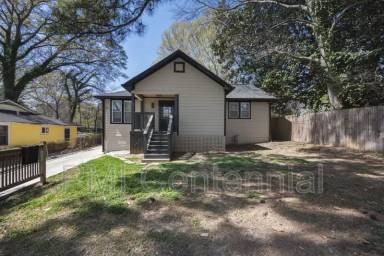 Main picture of 562 Gary Rd NW