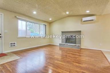 Main picture of 3805 Lincoln Ave
