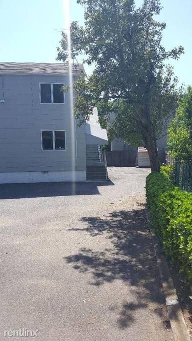 Main picture of 62 Glen Cove Rd