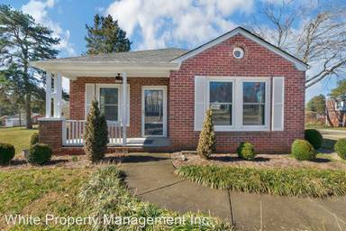 Main picture of 1715 Oakdale Rd