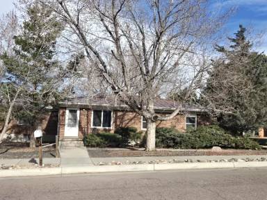 Main picture of 3820 Meadow Ln