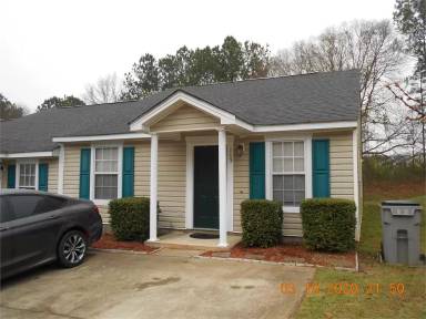 Main picture of 210 Youngs Mill Rd