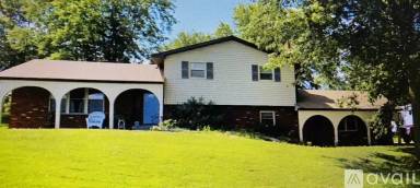 Main picture of 977 Donna Dr