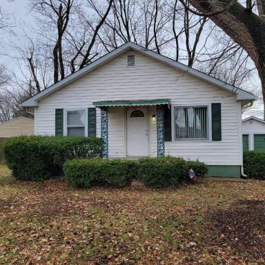 Main picture of 1731 N Priscilla Ave