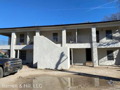 Main picture of 709 Grape St