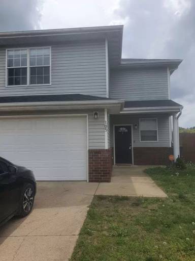 Main picture of 105 Hickory Ridge Dr