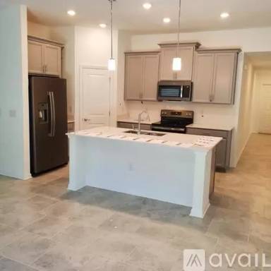 Main picture of 5083 Tanzanite Dr