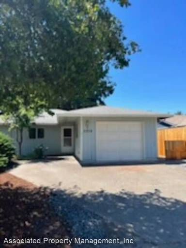 Main picture of 2233 SE 53rd Ave