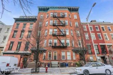 Main picture of 316 Hudson St